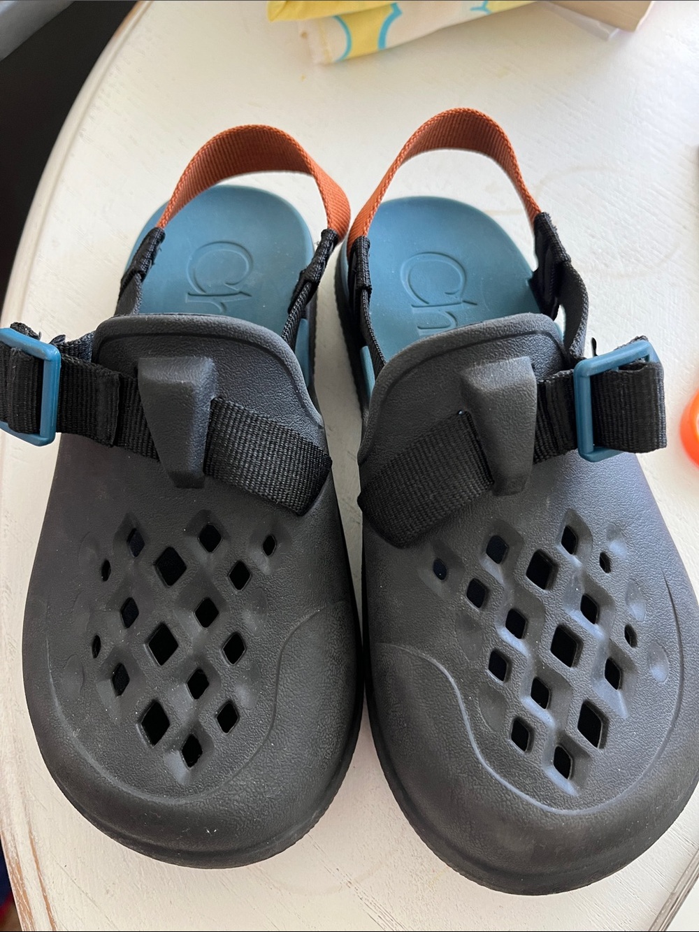 Chaco Chillos Black Blue Slip-on Clogs Youth Size (3)